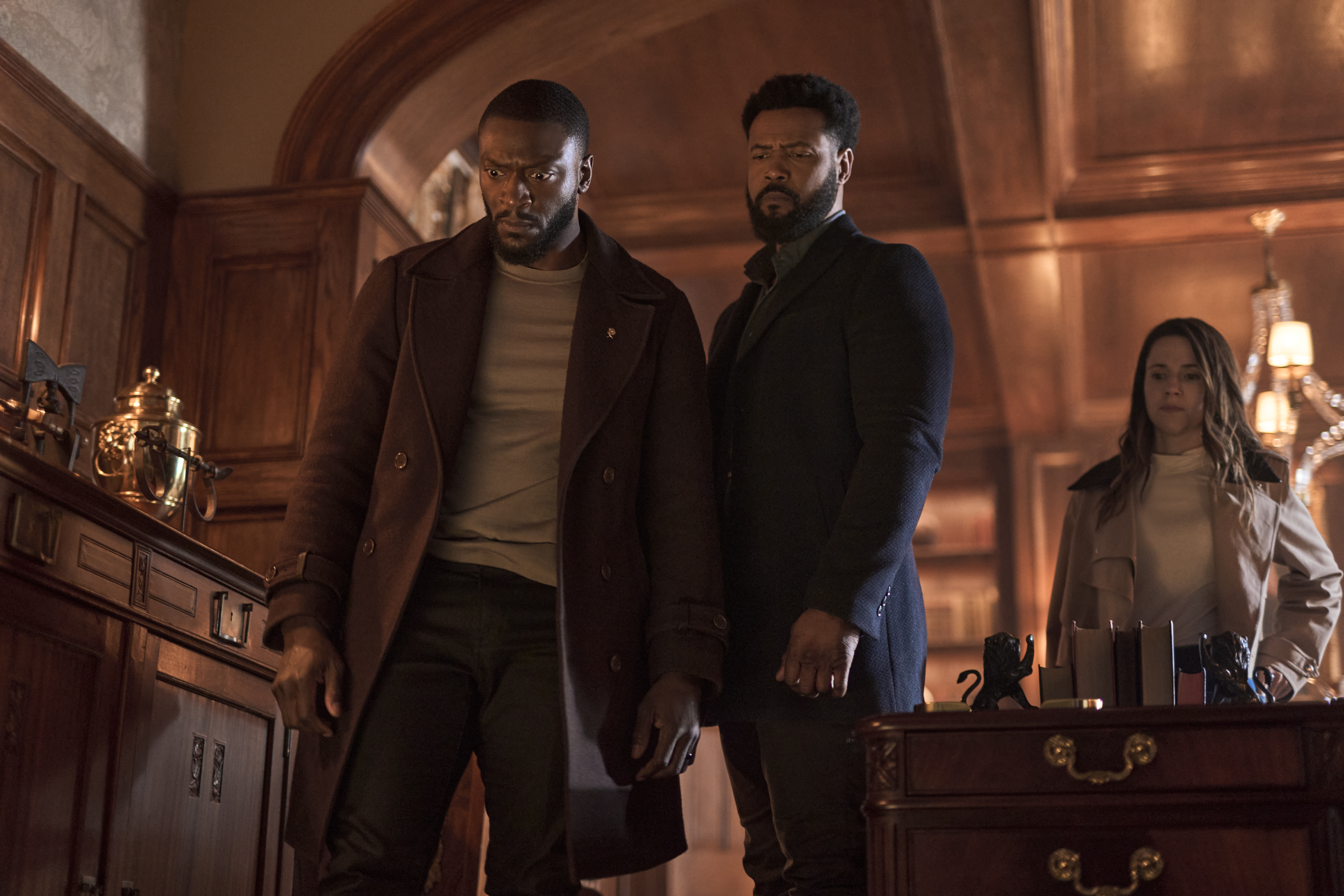 CROSS-serie-Tv-Prime-Video-Aldis-Hodge-Isaiah-Mustafa