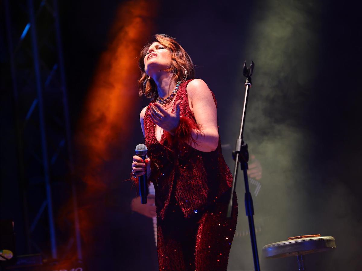 monica-sarnelli-felicissima-festa-teatro-augusteo